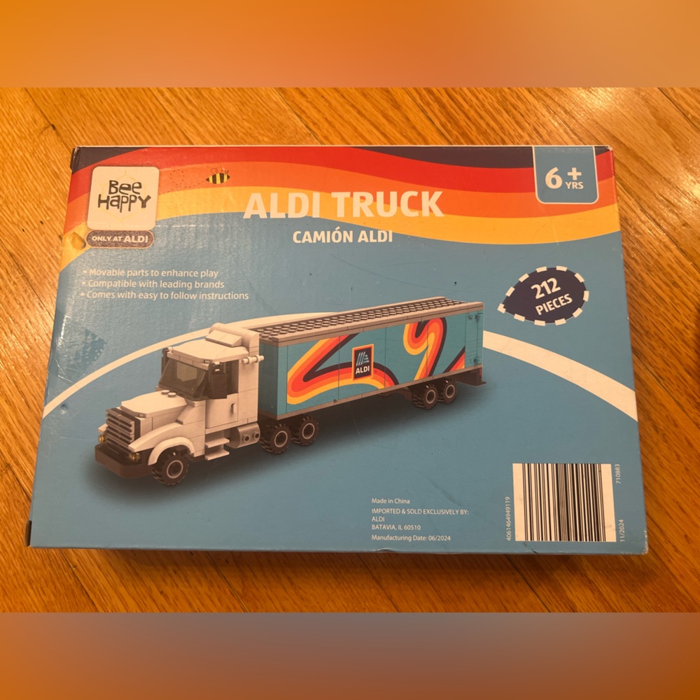 ALDI Truck Building Set - Blue and White Toy Truck